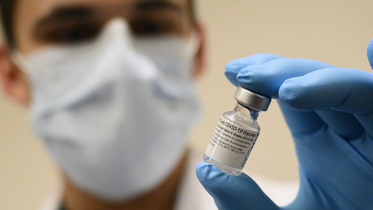 FDA authorizes Pfizer vaccine for young teens