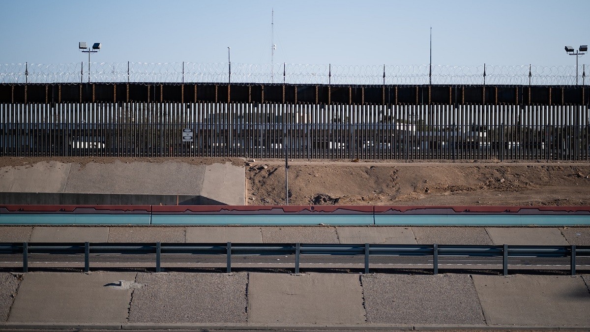 US border El Paso Texas Title 42 immigration policy