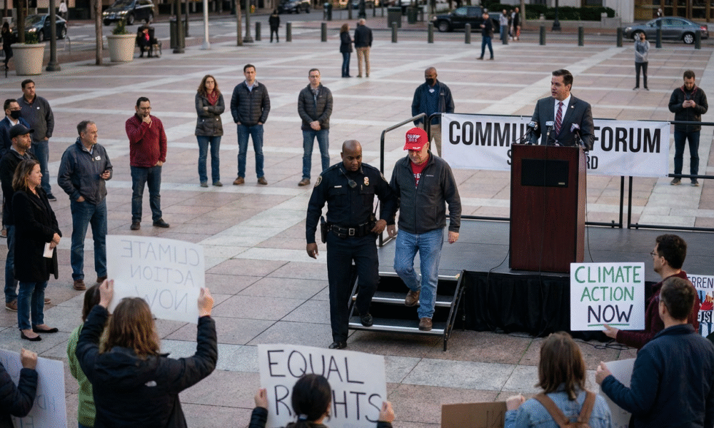 Hecklers Dominate Failing Anti-Trump Rally